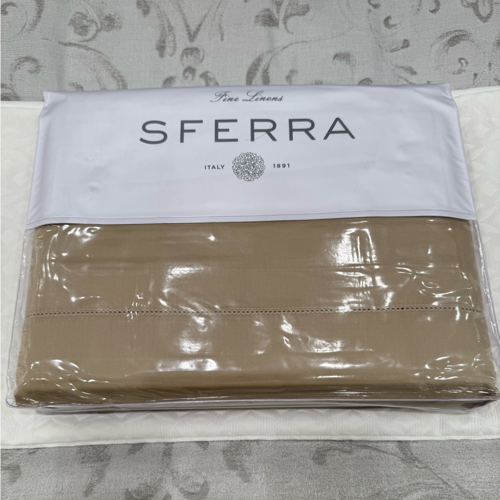 SFERRA MATTEO SATEEN KING DUVET SET WITH SHAMS 3-PIECE IN OAT MADE IN ITALY